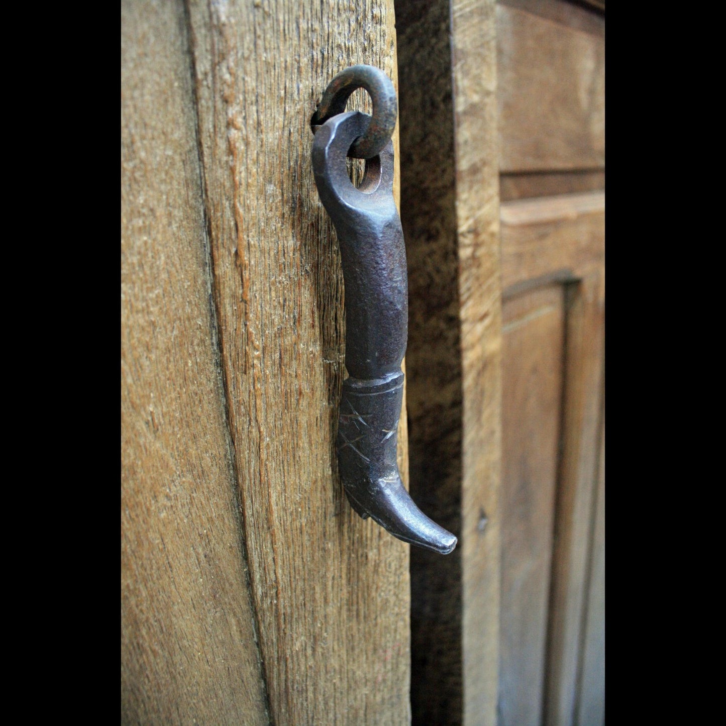 boot-shaped-door-pull-v-isenhower-photography - V. Isenhower Photography