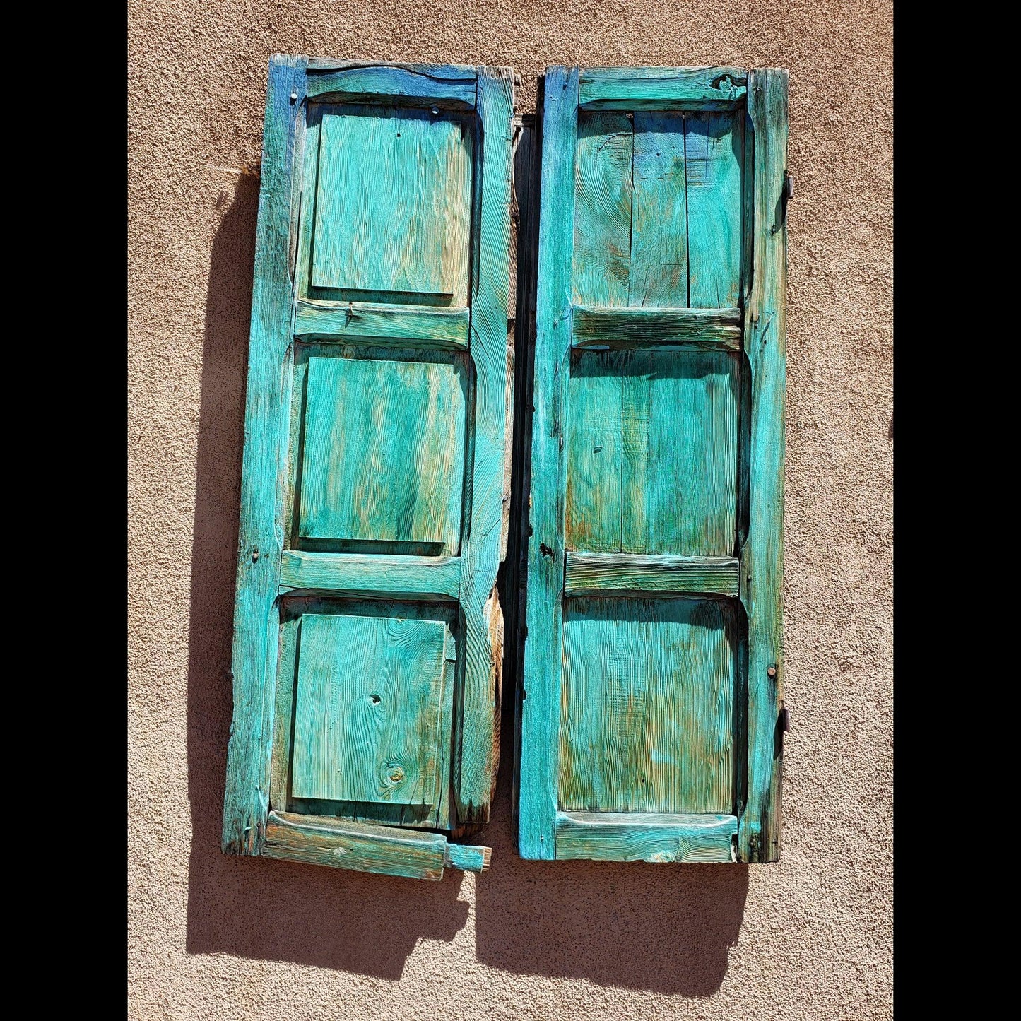 green-shutters-in-santa-fe-v-isenhower-photography - V. Isenhower Photography