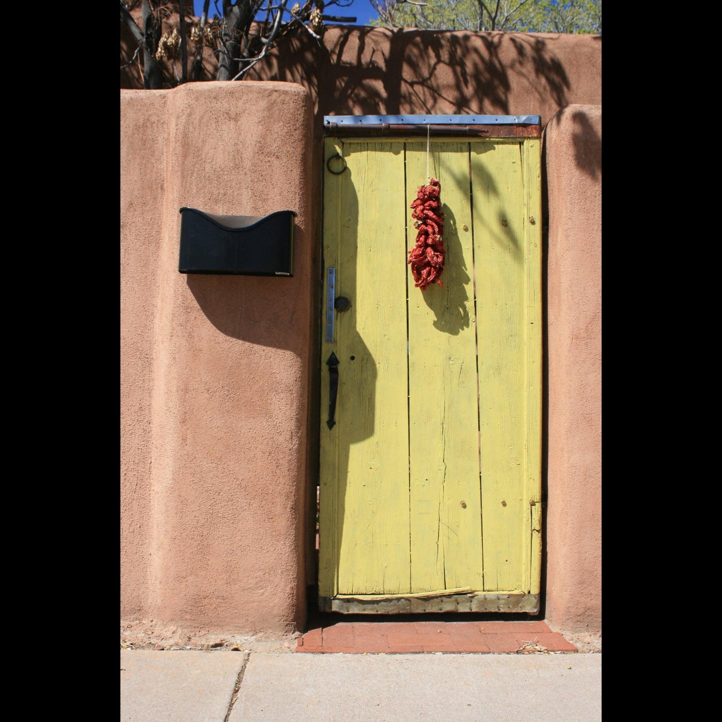 yellow-door-v-isenhower-photography - V. Isenhower Photography